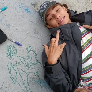 Meet your Posher, Tane